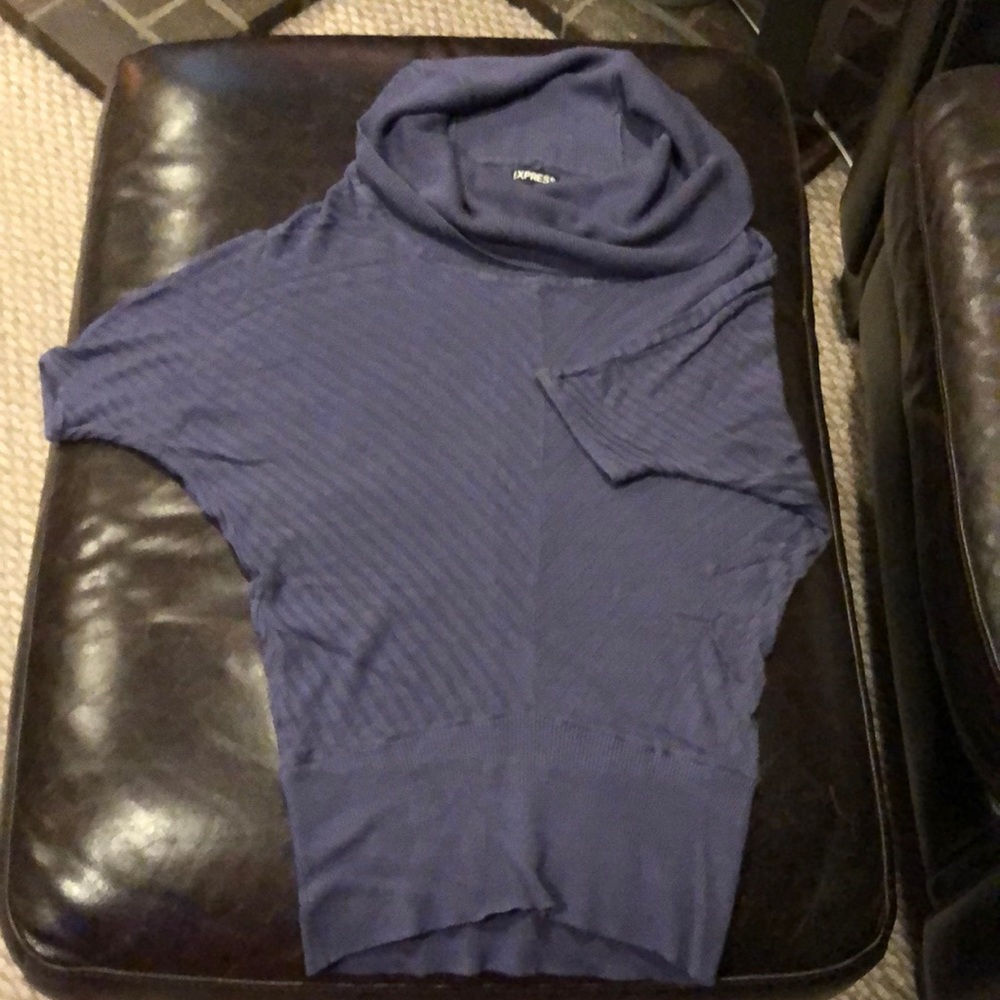 Express xs thin sweater. Great condition